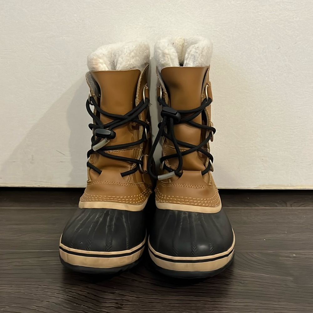 Sorel Caribou snow boots